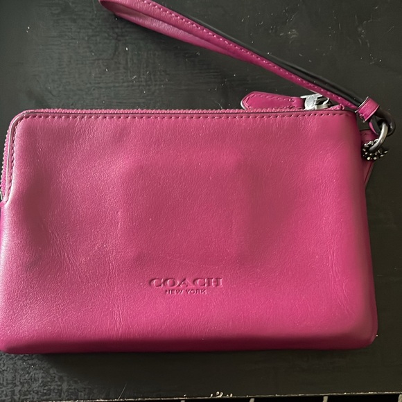 Coach Pac-Man wristlet - Picture 2 of 3